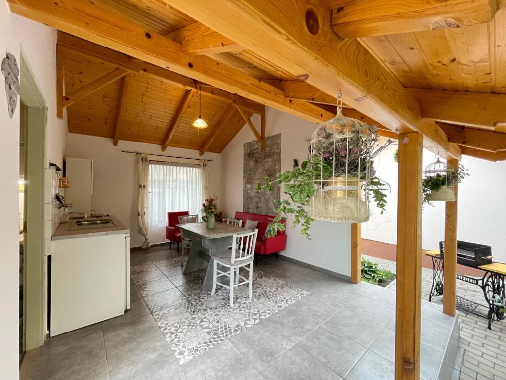 Csisztapuszta Ibolya Apartman מראה חיצוני תמונה
